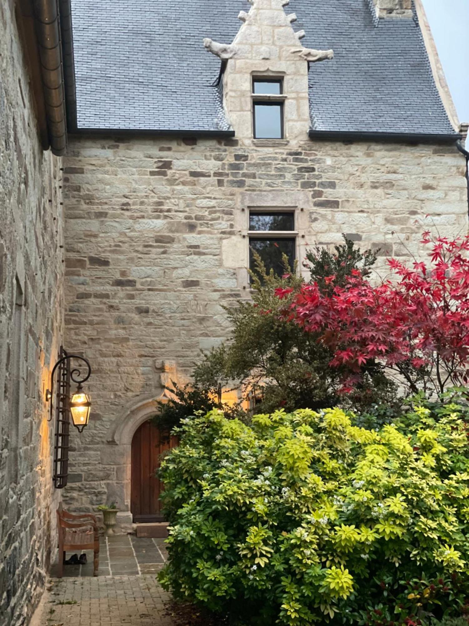 Manoir Medieval Du XV Ieme Siecle Minihy-Treguier Bagian luar foto