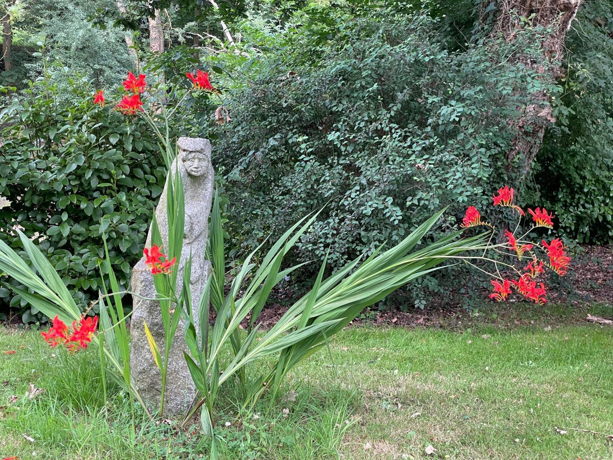 Manoir Medieval Du XV Ieme Siecle Minihy-Treguier Bagian luar foto