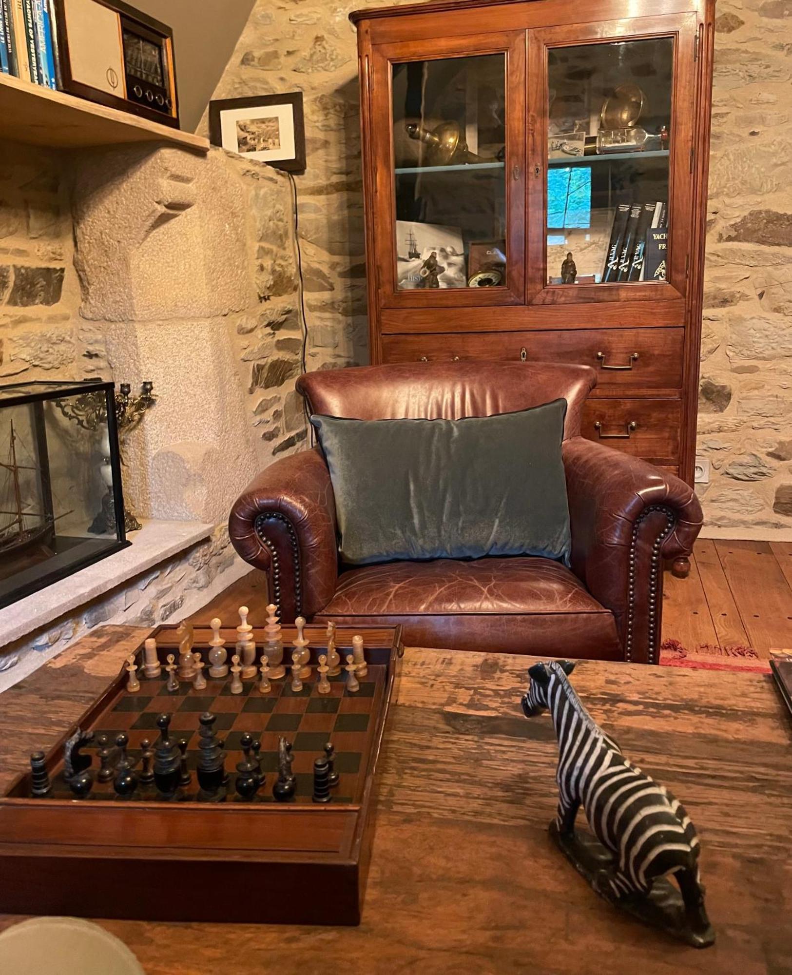 Manoir Medieval Du XV Ieme Siecle Minihy-Treguier Bagian luar foto