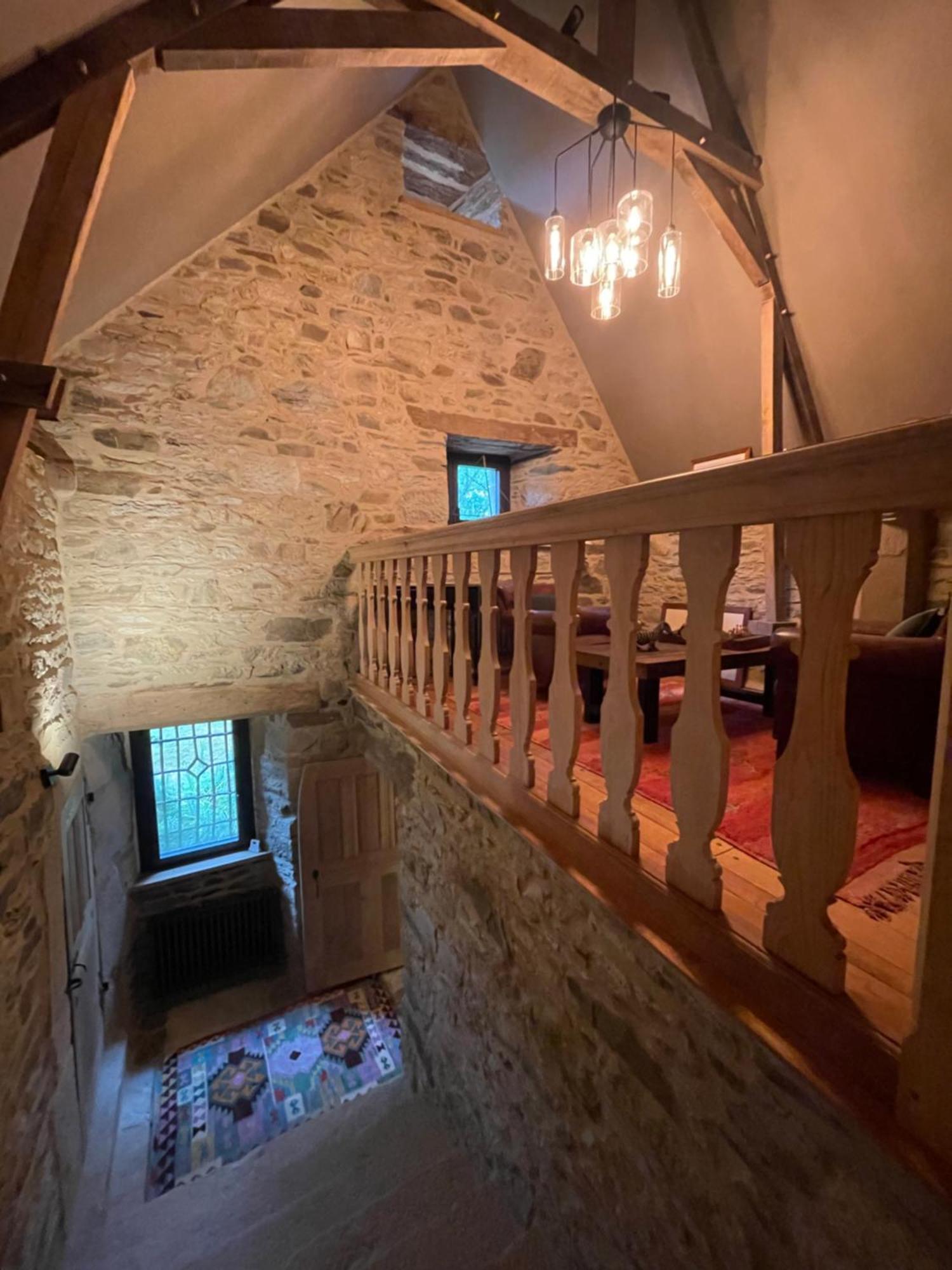 Manoir Medieval Du XV Ieme Siecle Minihy-Treguier Bagian luar foto